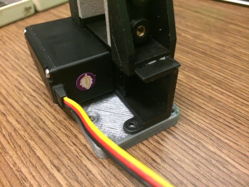 Gripper Servo fitting flush with the designed component.