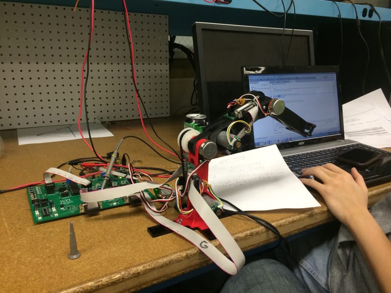 Drawing Geometry with the Robot Arm